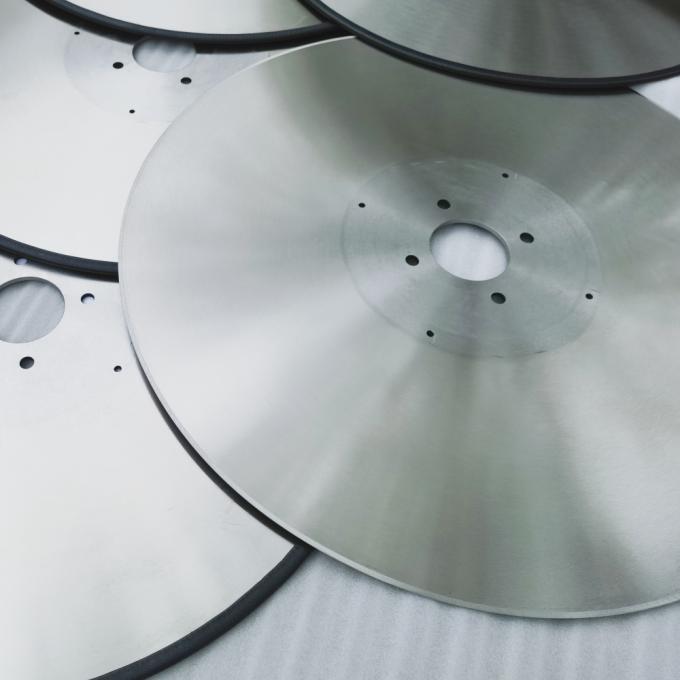 تیغه های برش قطر 610 میلی متر ماشین صنعتی پردازش برش استفاده از تیغه اره دایره ای کاربید تنگستن گرد 2